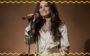 Demi Lovato cantando