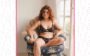 Ellora Haonne sempre tenta mostrar seu corpo real no Instagram