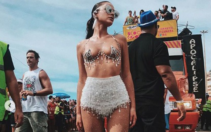 bruna marquezine sofreu acidente