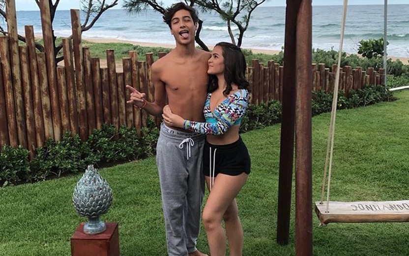 Mel Maia e o namorado