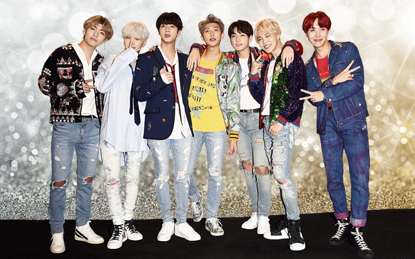 Grupo reunido para ilustrar lições o que você aprende com o BTS