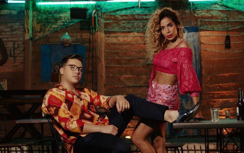 clipe de Romance com Safadeza