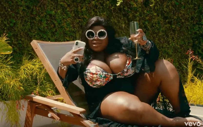 Jojo Todynho no clipe de Vou Com Tudo