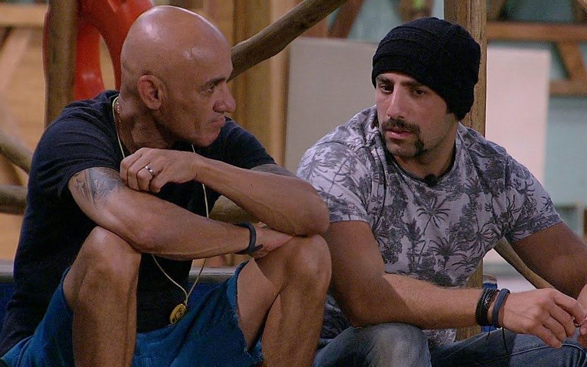 Kaysar foi chamado de traidor