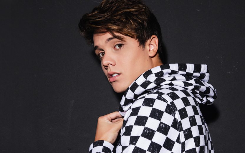 Leo Cidade fala sobre a maior qualidade da Larissa Manoela