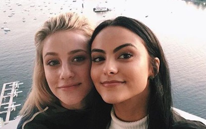 camila mendes e lili