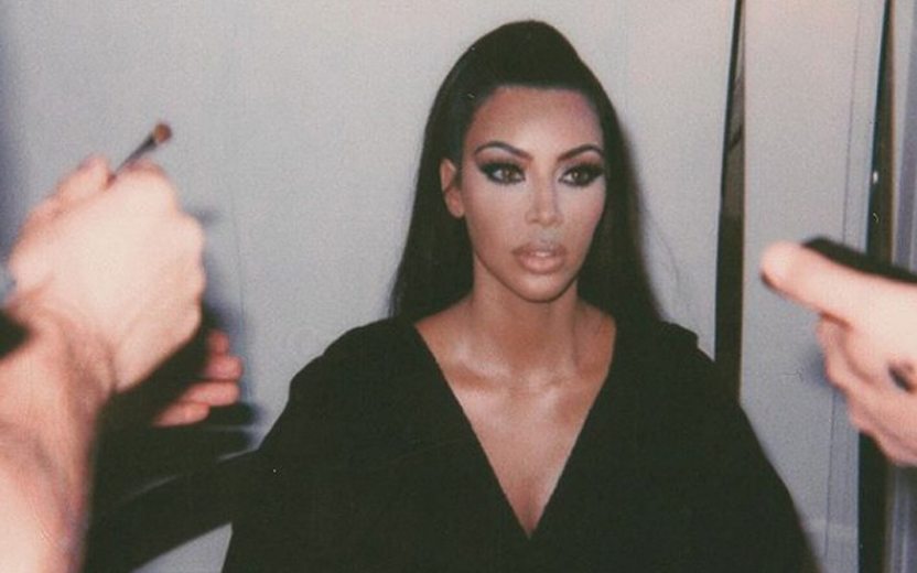 kim kardashian sem maquiagem