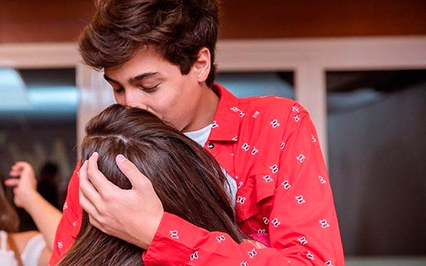 Mel Maia ganha declaração fofíssima do namorado: "todo o meu amor é teu"