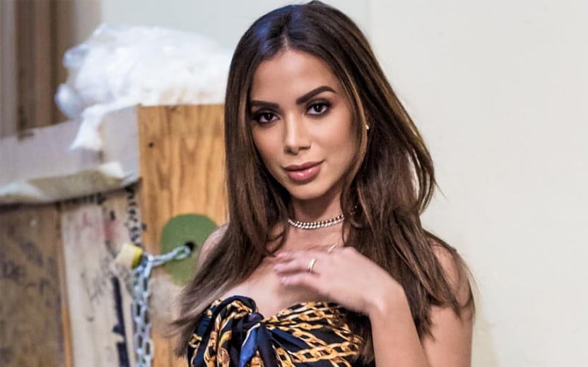 shade de Anitta