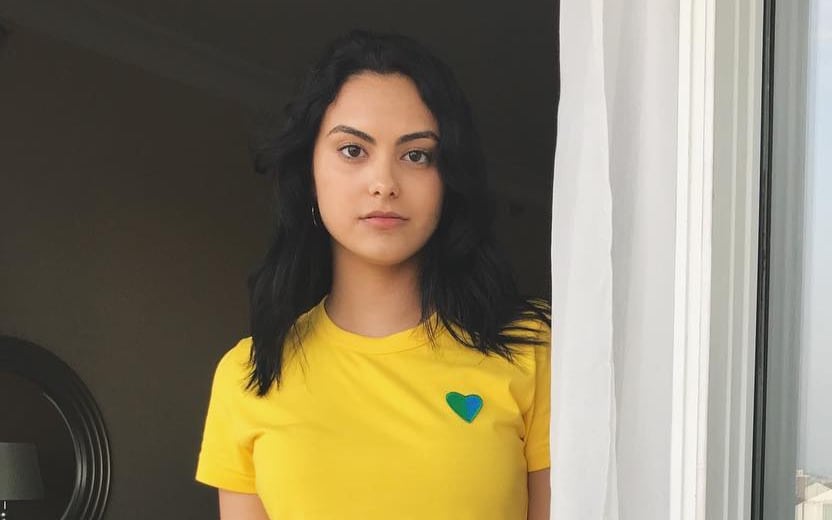camila mendes está namorando