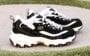 tênis skechers