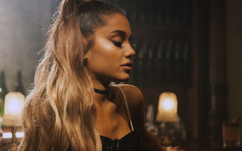 Ariana Grande recebe surpresa