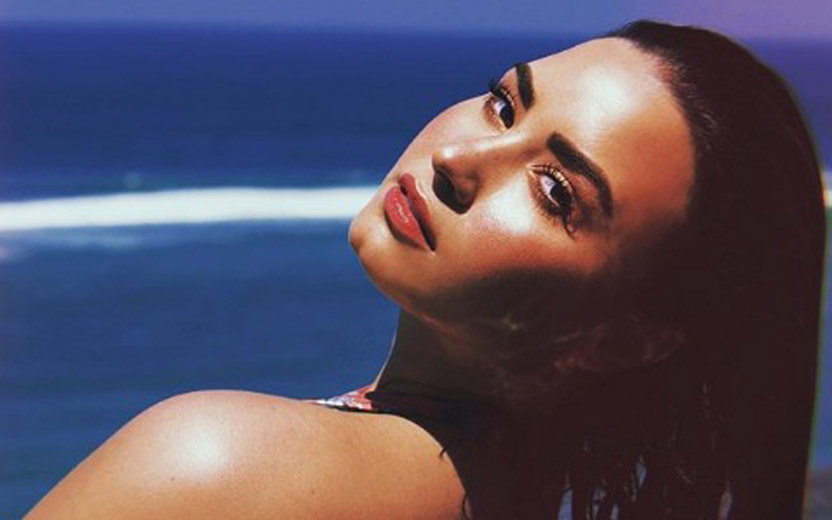 novo visual de demi lovato