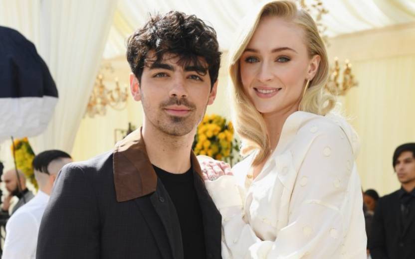 vestido de noiva de Sophie Turner