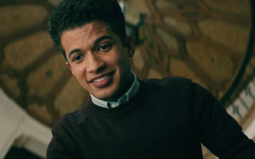 5 provas de que John Ambrose é o seu crush dos sonhos