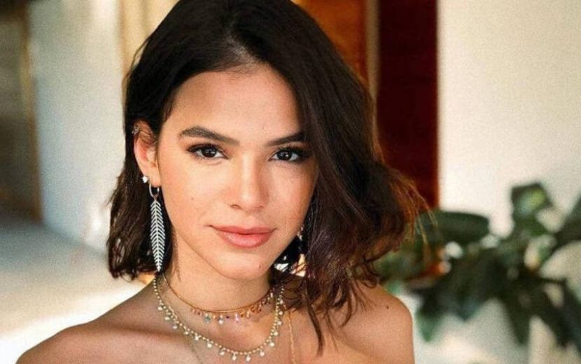 Após tuíte nojento de Danilo Gentili, famosas defendem Bruna Marquezine: "Opressor machista"