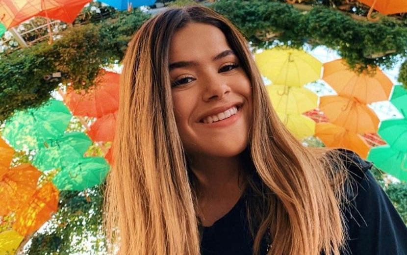 Um sapato de cada cor? Maisa faz composição diferentona em look e nós amamos!