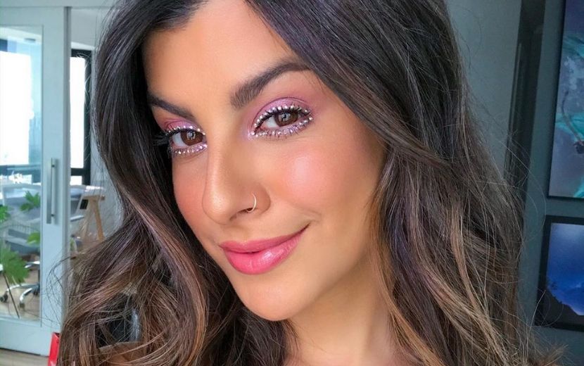 Estamos apaixonadas por este look brilhante de Nah Cardoso!