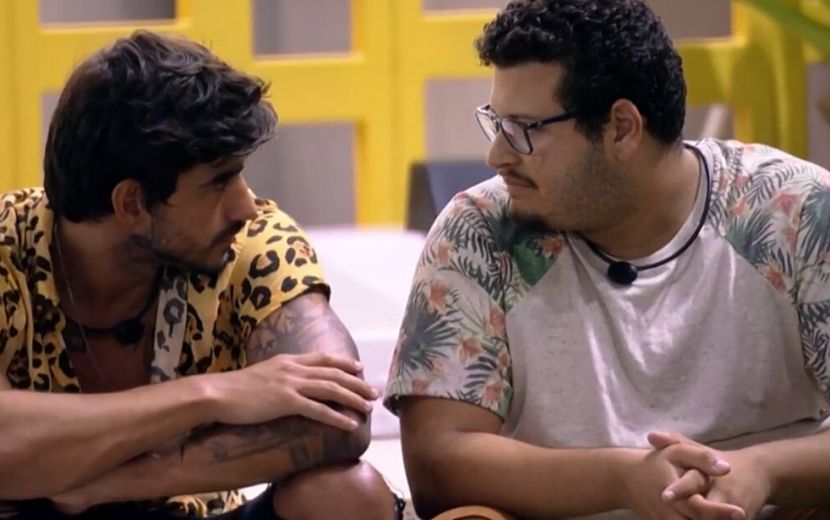 BBB20: Victor Hugo desabafa com Guilherme sobre namoro com Gabi: "É judiação comigo"