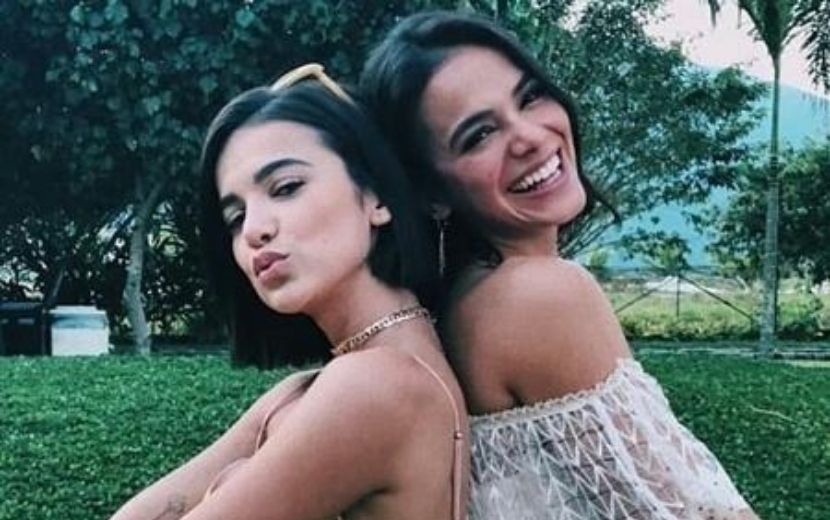 Bruna Marquezine rebate crítica de seguidora a Manu Gavassi: "Deixa elxs!"