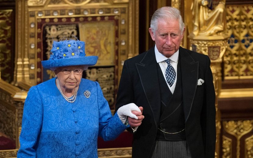 Príncipe Charles encontrou Rainha Elizabeth II antes de testar positivo para coronavírus