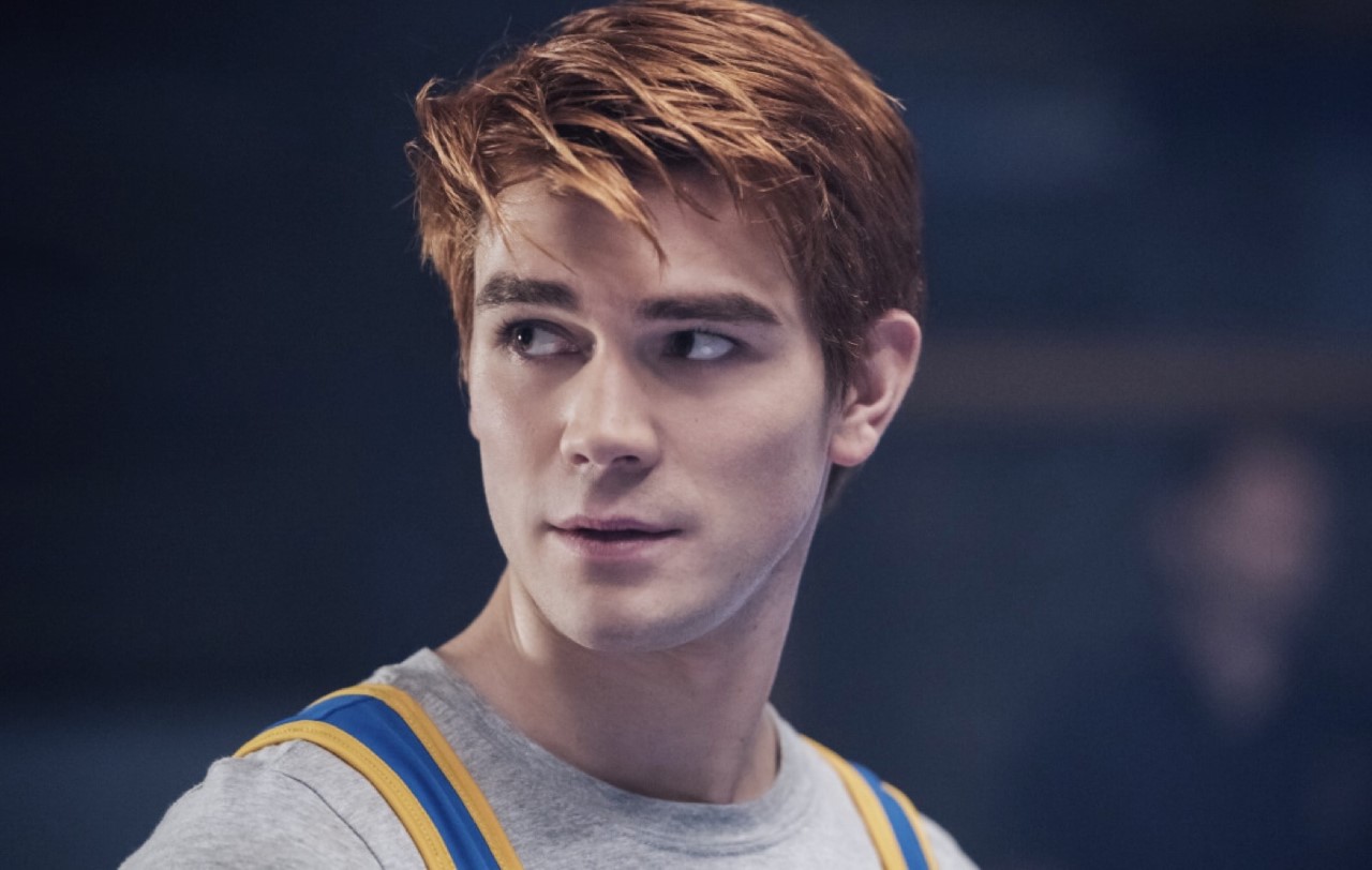 Riverdale: KJ Apa deixa escapar que série tela pelo menos mais três temporadas!