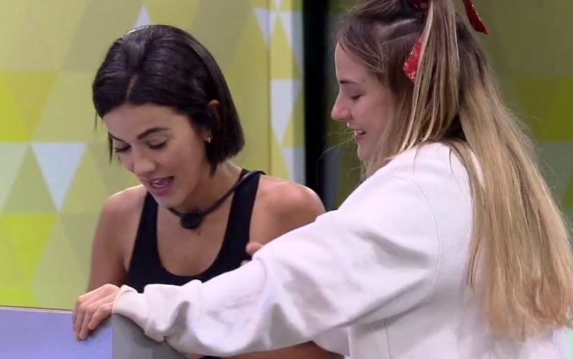 BBB20: Manu e Gabi compram mais de 130 bananas na Xepa e a fábrica de memes surtou