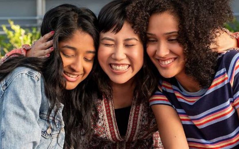 7 motivos para assistir "Eu Nunca...", nova série de comédia teen da Netflix!