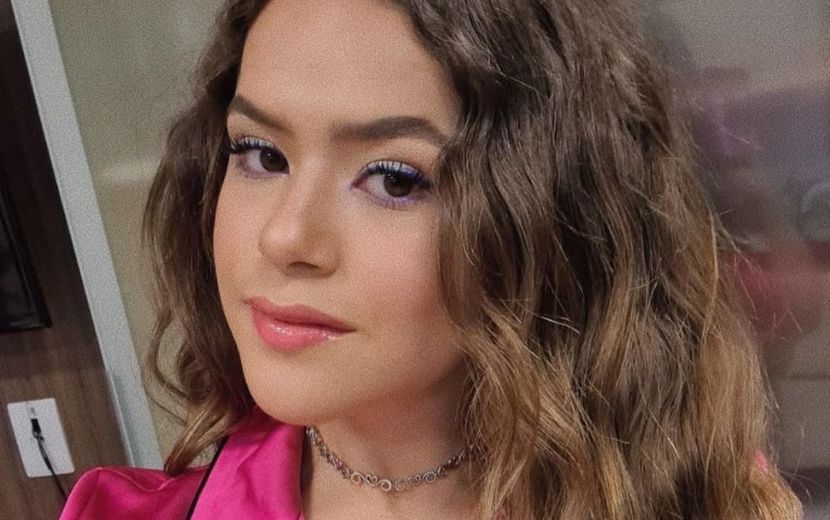 Maisa recria foto da infância em homenagem ao aniversário de seu pai