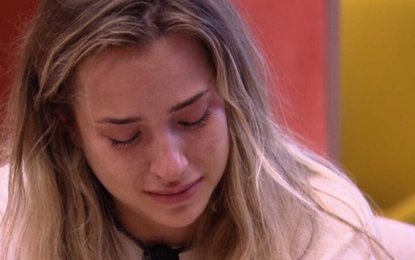 Ex-BBB Gabi Martins desabafa sobre ataque de haters: "Mandam direct xingando"