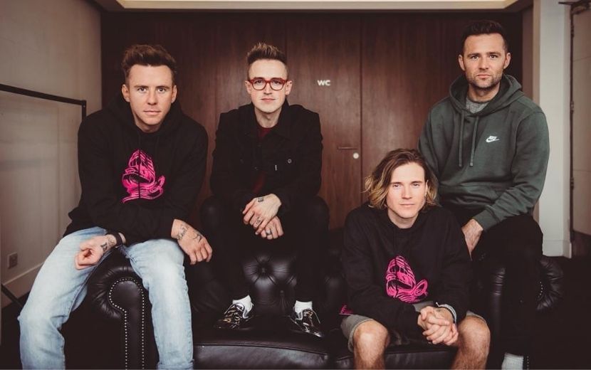 "Happiness": McFly está de volta e lança videoclipe super divertido!