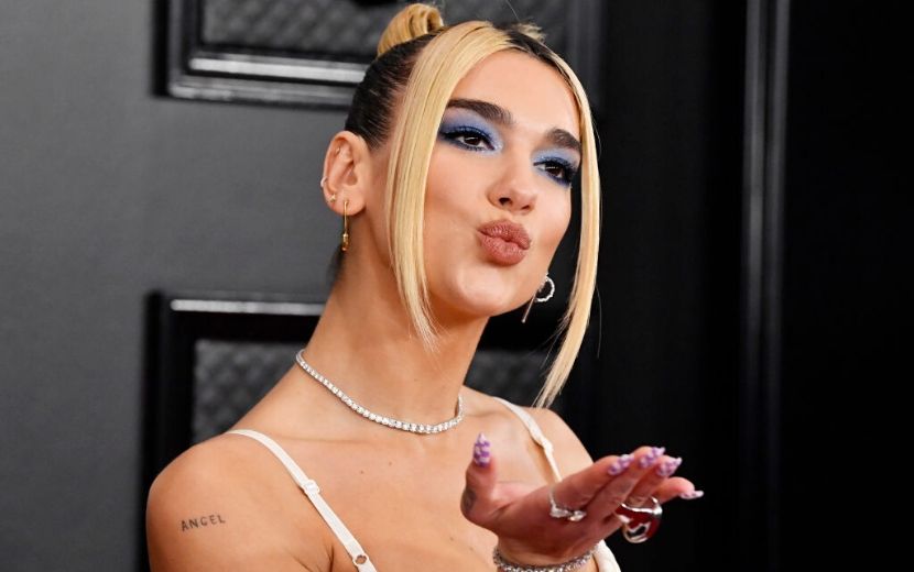 Dua Lipa compartilha novo visual e é aplaudida por fãs - vem ver o novo cabelo da musa!