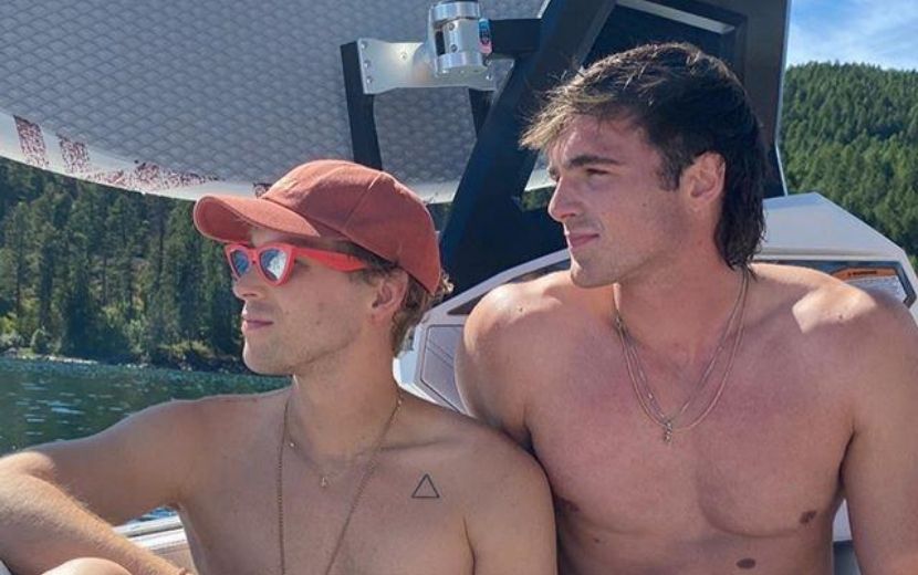 Tommy Dorfman posta fotos em momento fofura com Jacob Elordi e internet especula namoro