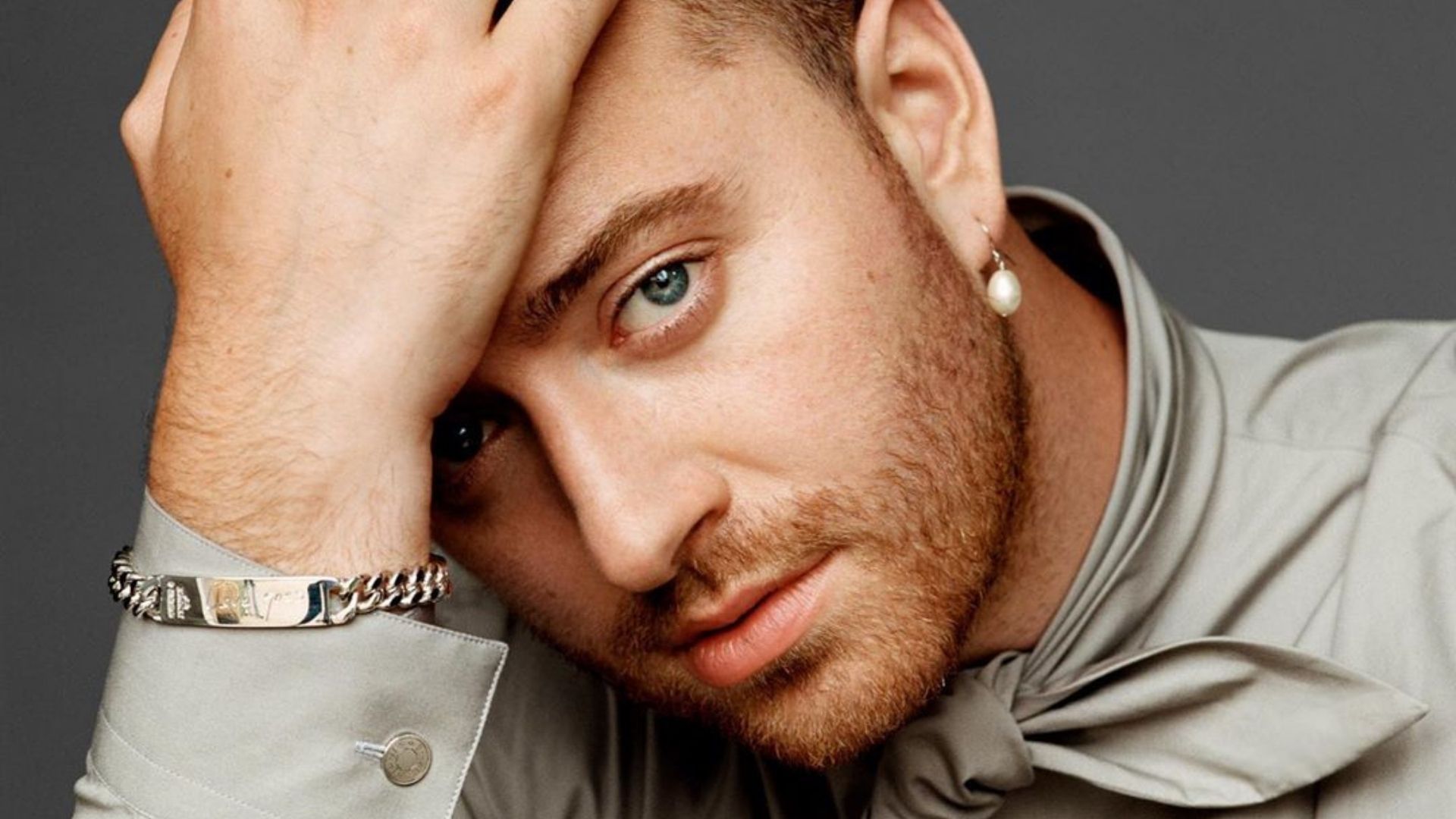 “Diamonds”: Sam Smith dança livremente no videoclipe de seu mais novo single!