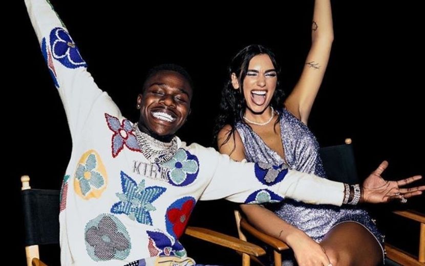 “Levitating”: Dua Lipa curte discoteca nas estrelas em novo clipe com DaBaby