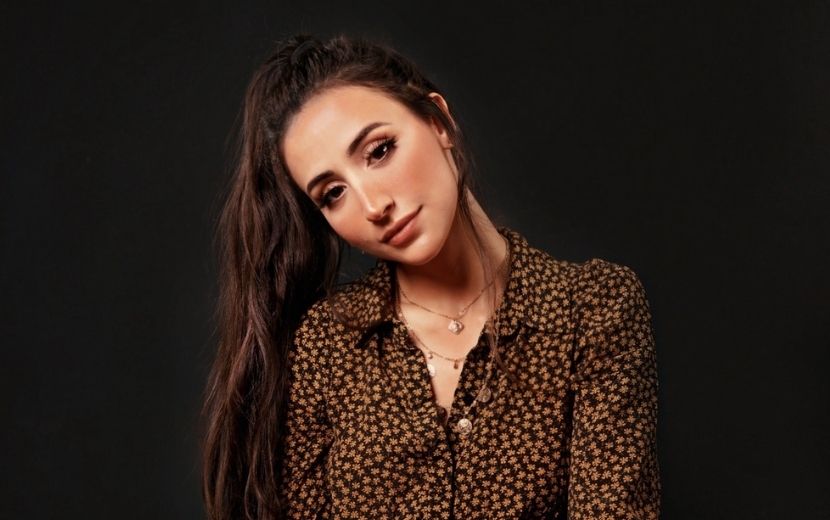 Novo single de Mariana Nolasco ganha clipe - vem assistir "Era amor"!