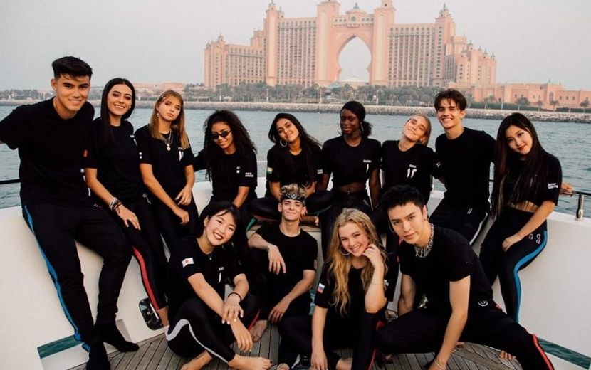 Simon Fuller sobre nova geração de membros do Now United: "Manter a mensagem jovem e relevante"