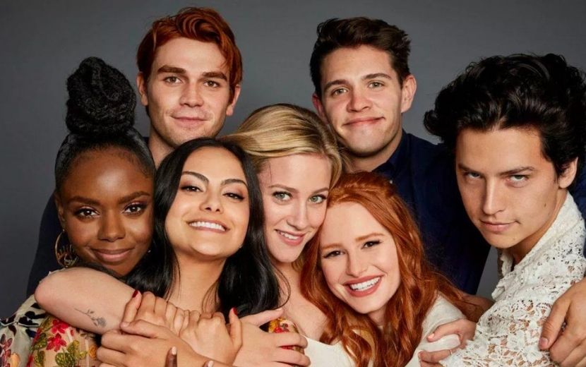 Criador de "Riverdale" dá spoilers sobre primeiros episódios da 5ª temporada