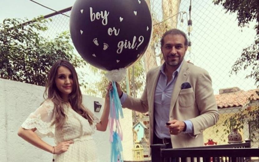 Dulce Maria grava chá de relevação de sexo do filho com Paco Álvarez