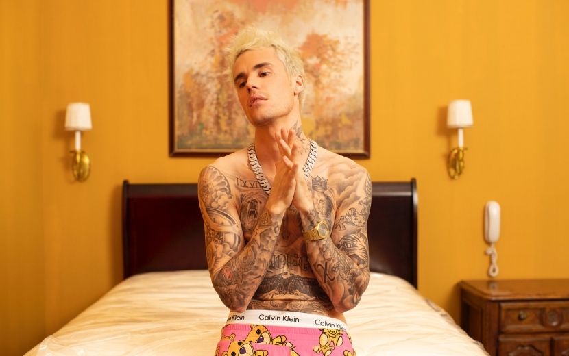 "Holy", novo single de Justin Bieber, chega nesta sexta (18) com parceria de Chance The Rapper