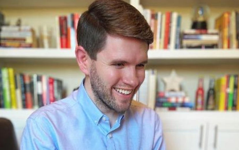 "James Talarico": deputado dos EUA se diverte ao descobrir significado do sobrenome