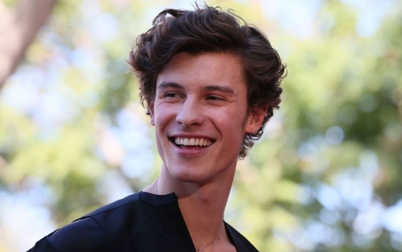 Shawn Mendes abre coração sobre show cancelado no Brasil: "eu estava muito triste, não queria ser filmado daquele jeito"