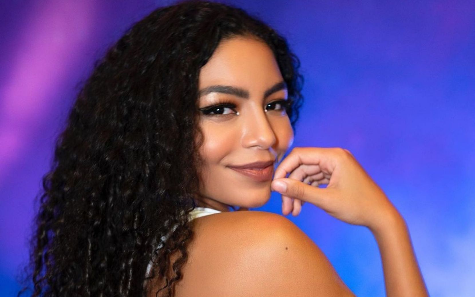 Após temporada em Dubai, Any Gabrielly mostra a primeira coisa que fez ao chegar no Brasil!