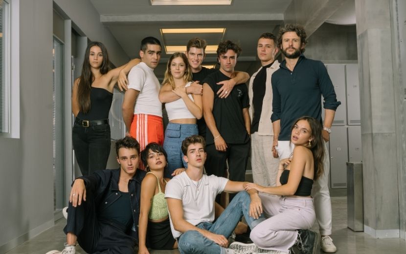 Gravações da 4ª temporada de "Elite" chegam ao fim e fotos dos bastidores são divulgadas