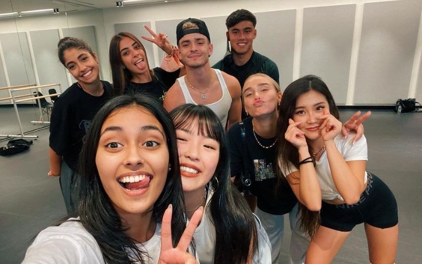 Now United compartilha bastidores das gravações do último clipe do grupo em 2020