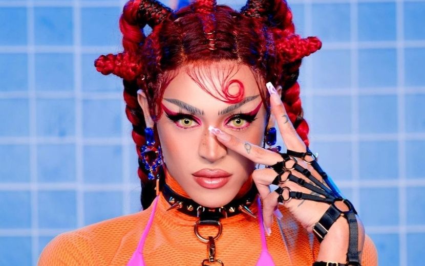 Pabllo Vittar ensina coreografia de "Bandida" em novo vídeo