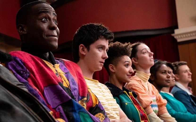 "Sex Education": novas imagens dos bastidores da 3ª temporada são divulgadas