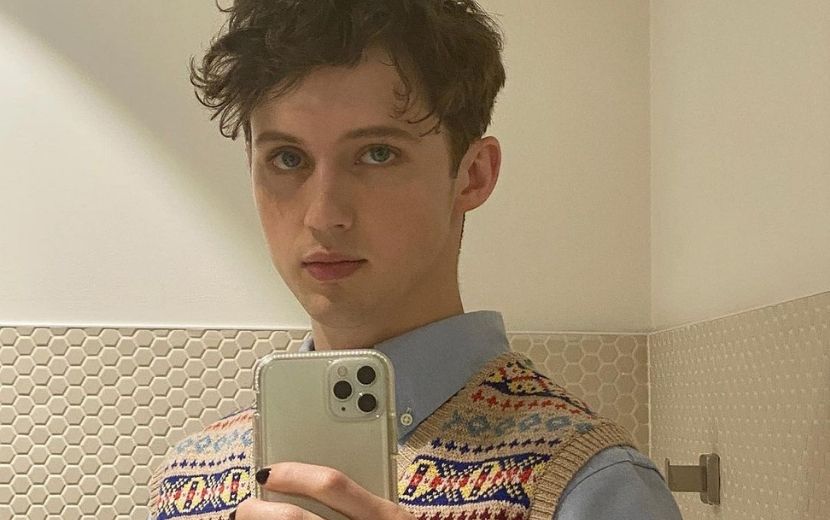 Troye Sivan divulga prévia do remix de "Easy", com Kacey Musgraves e Mark Ronson