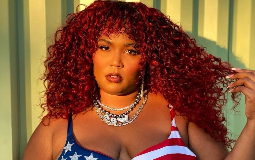 Lizzo desabafa e reflete sobre pensamentos negativos em vídeo sincero: "Vou superar isso"