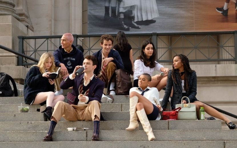 Diretora do reboot de "Gossip Girl" mostra bastidores das gravações dos primeiros episódios